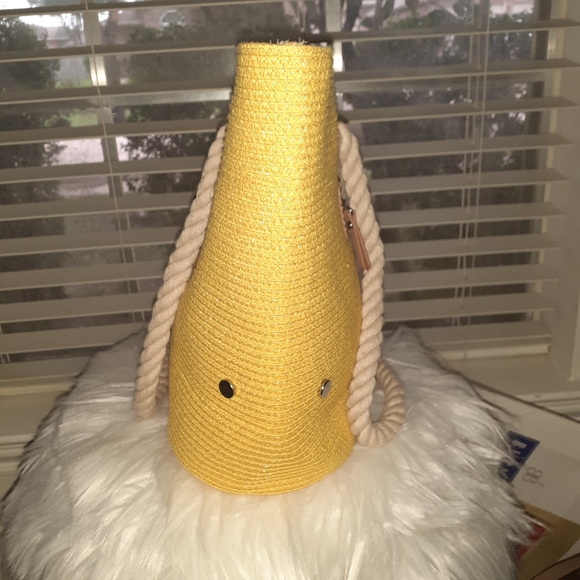 Handbag - Picture 6 of 7